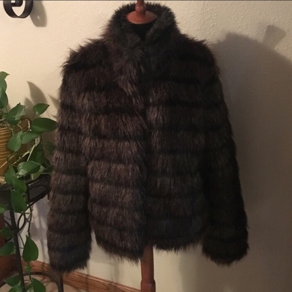Betsey Johnson Jackets & Blazers - Betsey Johnson faux fur coat
